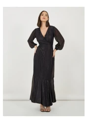 Styli فستان ماكسي بتصميم ملفوف منقوش بأكمام منفوخة وحافة حورية البحر