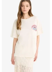 Defacto تي شيرت رائع ذو قصة واسعة وياقة دائرية وأكمام قصيرة مطبوعة من الخلف F4787ax25sm