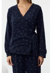  Collection طقم بيجامة شتوية من الصوف باللون الأزرق الداكن - مع تفاصيل قلب وربطة عنق THMAW25PT00139