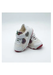 Arçın Shoes أحذية رياضية بيضاء للأطفال ذات قلوب لامعة - أضف التألق إلى الخطوات الصغيرة!
