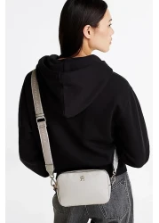 Tommy Hilfiger حقائب تومي هيلفيغر النسائية باللون الرمادي