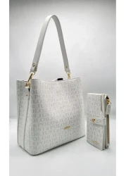 Just Polo حقيبة كتف نسائية بيضاء بحزامين مكونة من 5 أقسام ومحفظة