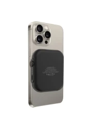 سويس ميليتري بنك طاقة محمول لاسلكي مغناطيسي باللون الأسود بقوة 5000 مللي أمبير في الساعة وقوة 20 وات