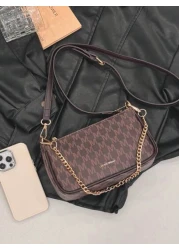 في عام 2024، حقيبة بنمط الجوكر الكلاسيكي الجديد المصنوعة من قماش PU مقاوم للماء مع طباعة بتصميم حرفي ، تم تزيينها