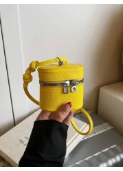 3 16 Years Old Girls Universal Small Bag Essential Fashion Bag For Going Out And Play Mini Lipstick Envelope Headphone Bag Candy Color Fashion