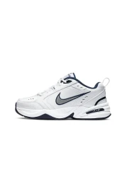Nike حذاء رياضي أبيض من Air Monarch Iv.