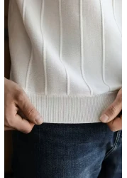 COOL TARZ تي شيرت محبوك برقبة دائرية للرجال باللون الأبيض الحي