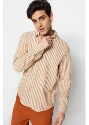 Trendyol Collection قميص ذو مظهر كتان مخطط بقصة عادية من الحجر الفاخر TMNSS23GO00062