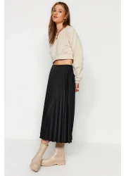  Collection تنورة متوسطة الطول من قماش الساتان باللون الأسود - تفاصيل مطوي، منسوج، TWOAW24ET00359