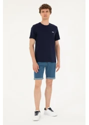 U.S. Polo Assn. تي شيرت رجالي ذو قصة عادية وياقة دائرية باللون الأزرق الداكن 50294290 -vr033