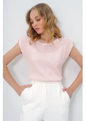 Trend Alaçatı Stili Women's Candy Pink Boat Neck Shoulders Hole Openwork Sleeveless Knitwear Blouse Alc-X13436