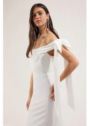  Collection فستان سهرة أنيق محبوك بفيونكة كتف بيضاء اللون فستان التخرج الليلي TPRSS25EL00293