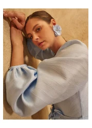 Kayra فستان من التفتا مزين بالزهور باللون الأزرق