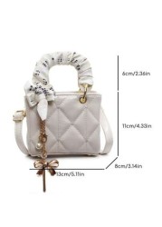 Exquisite Mini High Quality Textured New Popular Sweet Silk Scarf Handbag In Spring And Summer Niche Design Diamond Grid Heart Embroidered Princess Diana Bag Fashionable Crossbody Bag With Bow Pendant