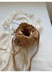 Handwoven Small Shoulder Bag New Fashion Straw Crossbody Bag Niche Beach Side Versatile Design Envelope Shape Small Square Bag Chic Retro Style Crossbody Bag For Vacation Beach