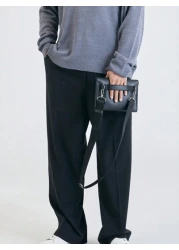 حقيبة سروج أنيقة باللون الأسود بواجهة واقية، حقيبة رسول مزودة بسير متقاطع ، حقيبة جلد لأغراض العمل والسفر وال