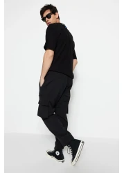 Trendyol Collection بنطال رياضي أسود من قماش المظلة الفني - TMNSS23PL00028