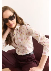 Olalook Women's White Lilac Floral Scallop Shirt Gml-19001327