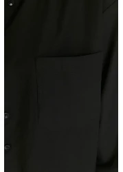  Collection قميص أسود بجيب واحد/قميص واسع من القطن المنسوج TWOAW20GO0115