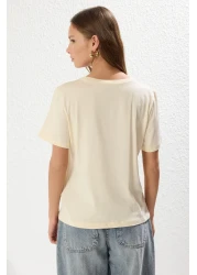  Collection 100% Cotton Accessory T-Shirt with Flower Detail - Twoss25Ts00026