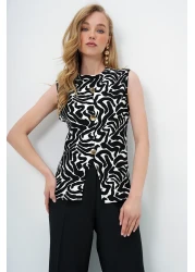 Trend Alaçatı Stili Women's Black White Crew Neck Gold Buttoned Ottoban Blouse Alc-X13729