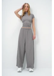Trend Alaçatı Stili Grey Stand Collar Draped Crop Blouse and Wide Leg Pants Set - Alc-X13411