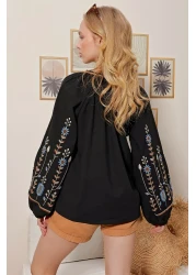 Trend Alaçatı Stili Women's Black Crew Neck Front and Sleeves Embroidered Linen Woven Blouse ALC-X10193