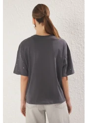  Collection Anthracite 100% Cotton Stone Detailed Relaxed/Wide Relaxed Fit Crew Neck Knitted T-Shirt Twoss23Ts00153