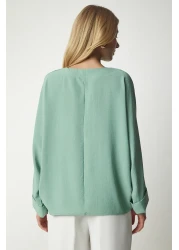 Happiness İstanbul Women's Aqua Green Bat Sleeve Flowy Ayrobin Blouse TO00084