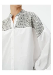 Koton قميص بوبلين بأكمام طويلة وياقة واقفة وتفاصيل من التويد وأزرار