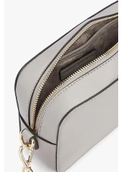 Tommy Hilfiger حقائب تومي هيلفيغر النسائية باللون الرمادي