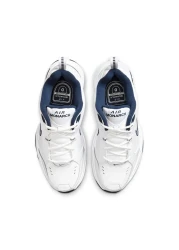 Nike حذاء رياضي أبيض من Air Monarch Iv.