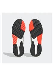 adidas حذاء رياضي رجالي باللون الرمادي من Avryn Hp5969