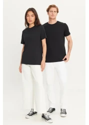 AC&Co / Altınyıldız Classics تي شيرت أساسي للرجال/للجنسين باللون الأسود مصنوع من القطن بنسبة 100% وقصة ضيقة وياقة دائرية