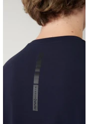 Avva تي شيرت رجالي باللون الأزرق الداكن برقبة دائرية وطبعة ناعمة الملمس A41y1037