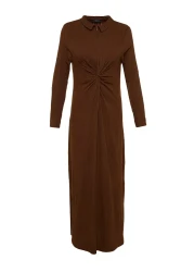  Modest فستان منسوج بعقدة أمامية وسحاب باللون البني TCTSS23EB00137