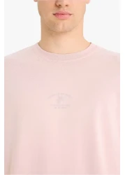 Defacto تي شيرت بأكمام قصيرة وطبعة خلفية من القطن 100% بقصة مربعة الشكل F5766AX25SM