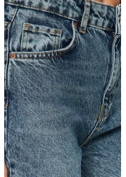  Collection جينز أزرق عتيق ذو تأثير شاحب عالي الخصر وواسع الساق TWOAW24JE00089