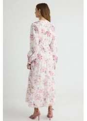  Modest فستان من الشيفون المنسوج بطباعة زهور إكرو TCTSS25EB00036