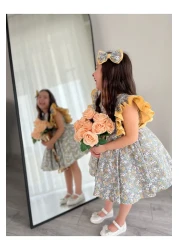 Sare Çocuk Giyim فستان بناتي بتصميم خاص على شكل زهرة صفراء على الكتف منتفخة (100% قطن) + إبزيم