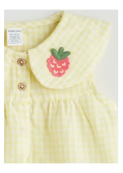 LC Waikiki Strawberry Embroidered Baby Girl Blouse and Shorts 2-Piece