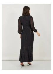 Styli فستان ماكسي بتصميم ملفوف منقوش بأكمام منفوخة وحافة حورية البحر