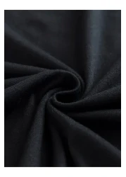 qubo sportswear & company تي شيرت qubo للجنسين من القطن المطبوع ذو رقبة دائرية وأكمام قصيرة باللون الأسود