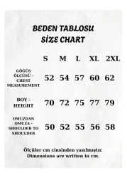 JESSE STORY تي شيرت بتصميم خاص للرجال والنساء للجنسين مع إكسسوارات "mıu".