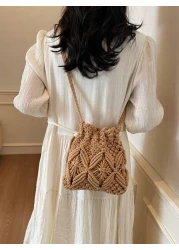 Handwoven Small Shoulder Bag New Fashion Straw Crossbody Bag Niche Beach Side Versatile Design Envelope Shape Small Square Bag Chic Retro Style Crossbody Bag For Vacation Beach