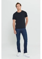 AC&Co / Altınyıldız Classics تي شيرت أساسي للرجال/للجنسين باللون الأسود مصنوع من القطن بنسبة 100% وقصة ضيقة وياقة دائرية