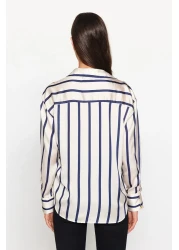  Collection قميص إكرو ساتان كبير الحجم - مقاس واسع، مخطط TWOAW24GO00016