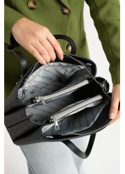 Just Polo حقيبة يد وكتف نسائية منقوشة بسحاب إغلاق طويلة قابلة للتعديل