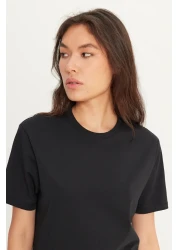 AC&Co / Altınyıldız Classics تي شيرت أساسي للرجال/للجنسين باللون الأسود مصنوع من القطن بنسبة 100% وقصة ضيقة وياقة دائرية