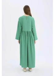 Defacto Crew Neck Long Sleeve Seersucker Textured Maxi Dress - Regular Fit E6597Ax25Sp